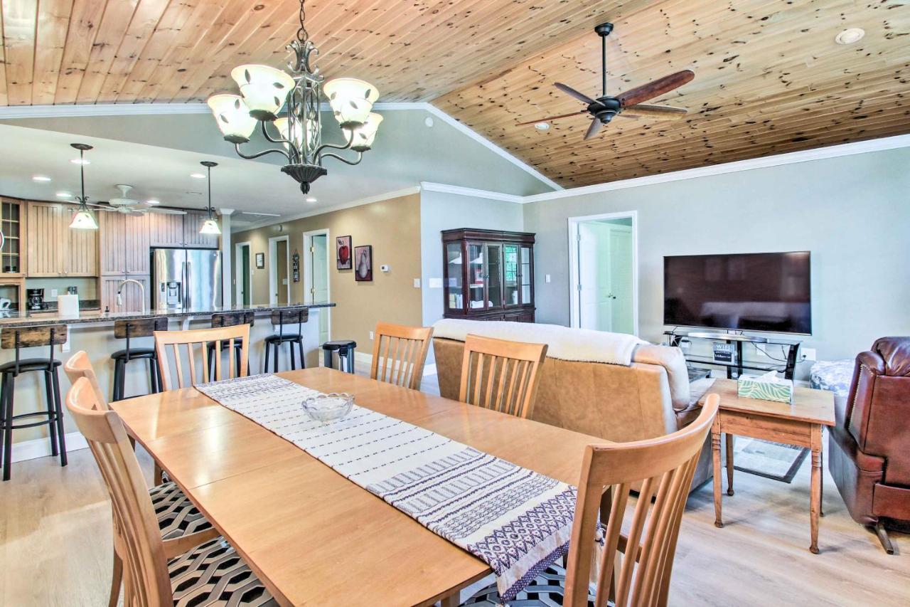 Readfield Retreat With Lake Maranacook Views! Exteriör bild